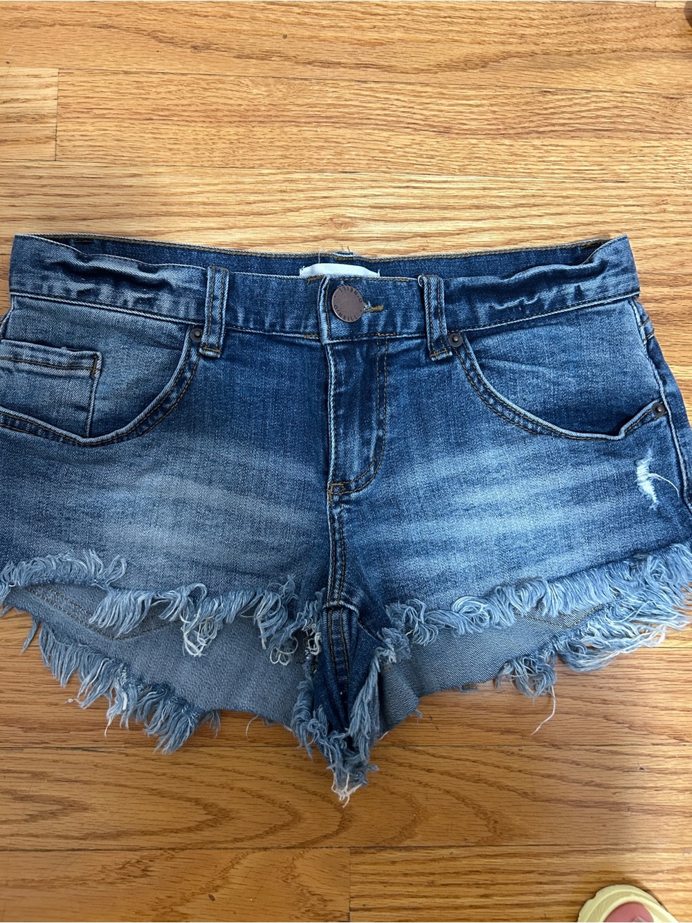 O'Neill low waisted vintage blue denim shorts
